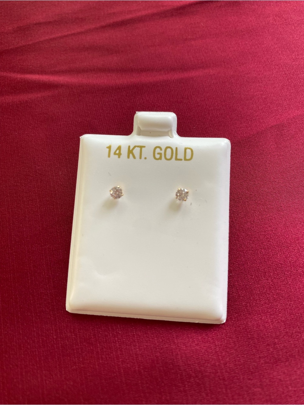 14 KT Gold Diamond-Cut Stud Earrings - Gold - Picture 3 of 4